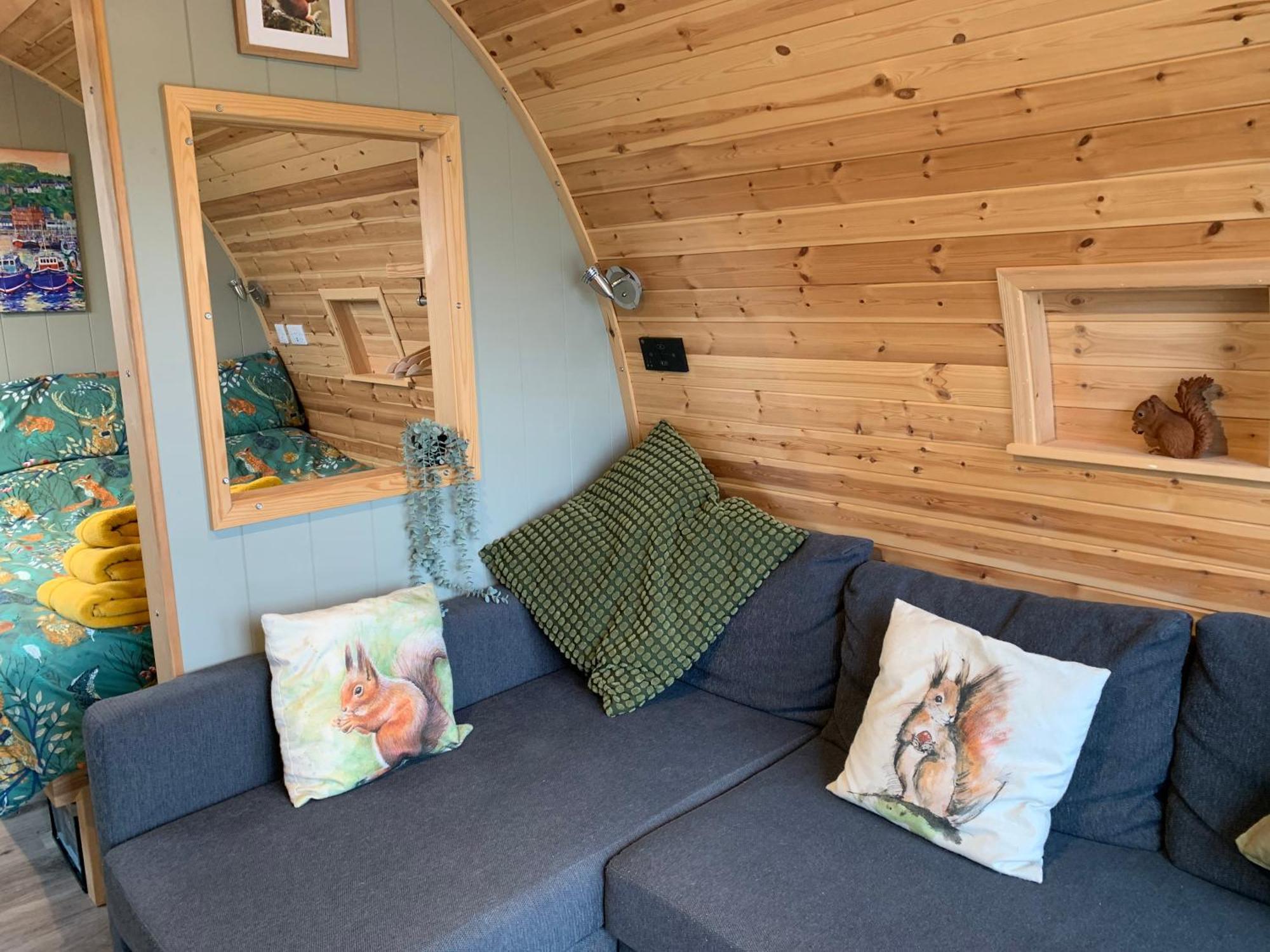 Villa Red Squirrel Pod With Hot Tub Oban Exterior foto